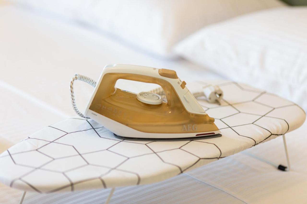 Varkes Suites 2 Nea Moudania Ngoại thất bức ảnh